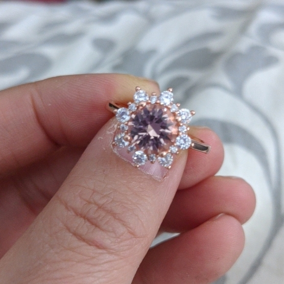 Sterling silver ring SZ 8 - Picture 2 of 5